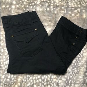 Blk Capri pant